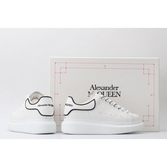 ALEXANDER MCQUEEN SNEAKERS 