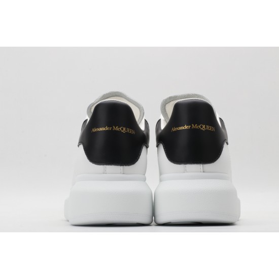 ALEXANDER MCQUEEN SNEAKERS 