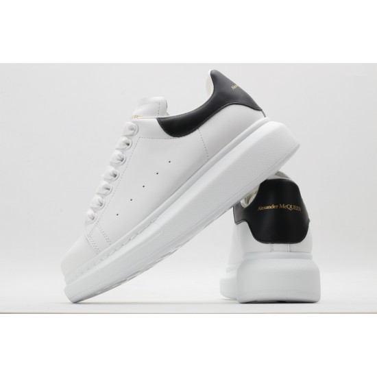 ALEXANDER MCQUEEN SNEAKERS 