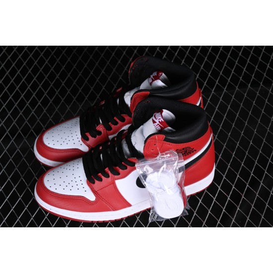 AIR JORDAN 1 RETRO HIGH OG CHICAGO