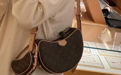 Where can I find replica designer bags with high quality?