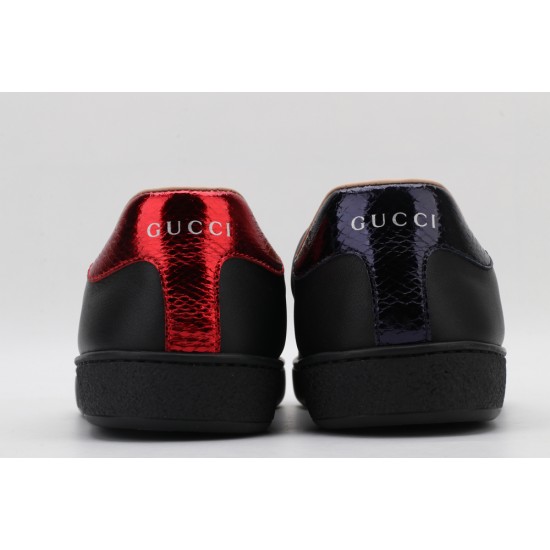 GUCCI Ace Bee-Embroidered Sneakers Black Leather Ace Embroidered Sneakers 