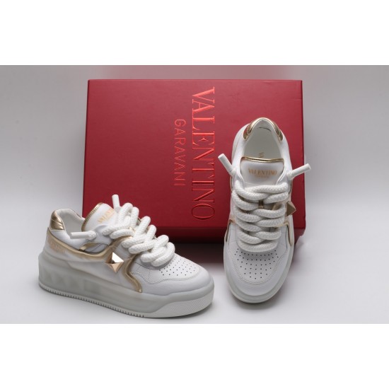 VALENTINO GARAVANI Rockstud Untitled Leather Platform Sneakers  