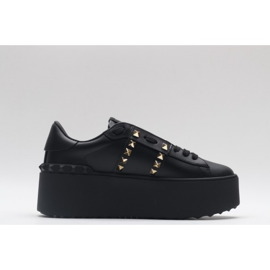 VALENTINO GARAVANI Rockstud Untitled Leather Sneakers