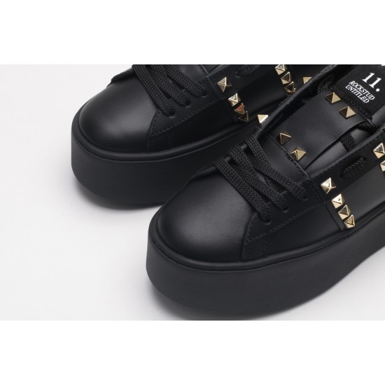 VALENTINO GARAVANI Rockstud Untitled Leather Sneakers