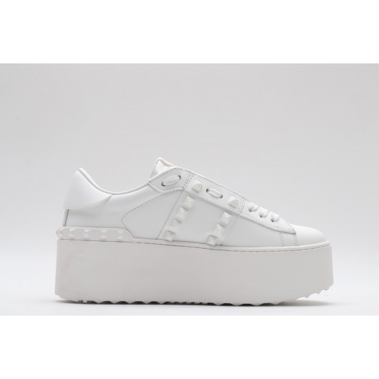 VALENTINO GARAVANI Rockstud Untitled Leather Sneakers