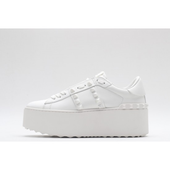 VALENTINO GARAVANI Rockstud Untitled Leather Sneakers