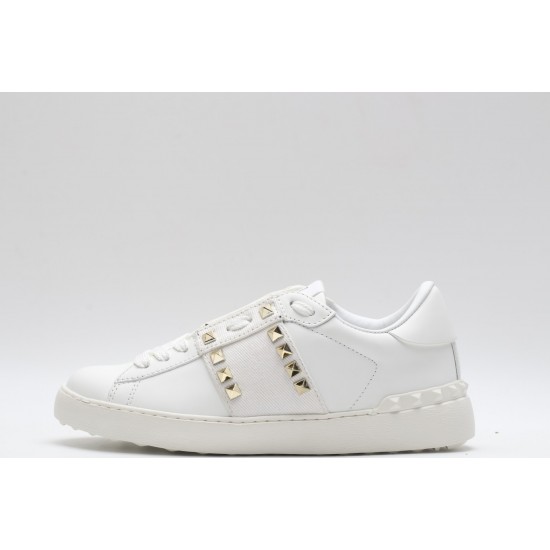 VALENTINO GARAVANI Rockstud Untitled Leather Sneakers