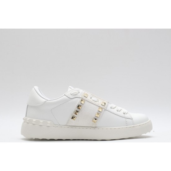 VALENTINO GARAVANI Rockstud Untitled Leather Sneakers