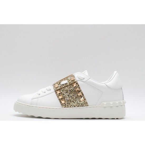 VALENTINO GARAVANI Rockstud Untitled Leather Sneakers