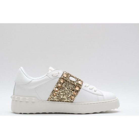 VALENTINO GARAVANI Rockstud Untitled Leather Sneakers