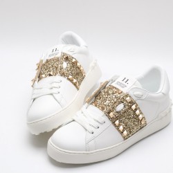 VALENTINO GARAVANI Rockstud Untitled Leather Sneakers