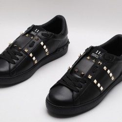 VALENTINO GARAVANI Rockstud Untitled Leather Sneakers