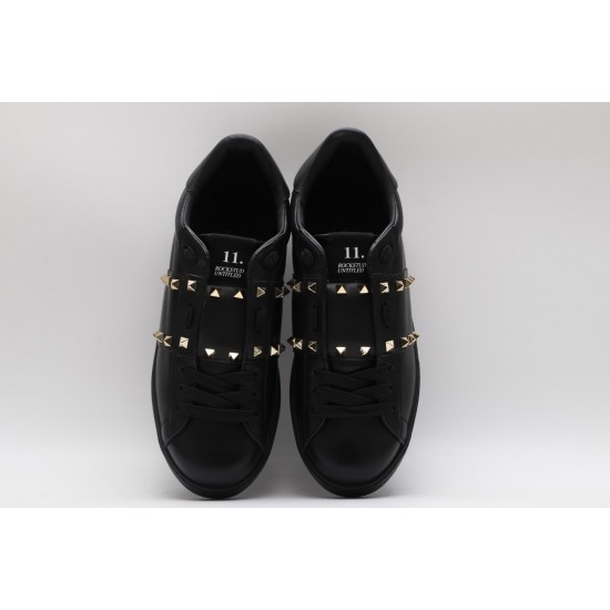 VALENTINO GARAVANI Rockstud Untitled Leather Sneakers