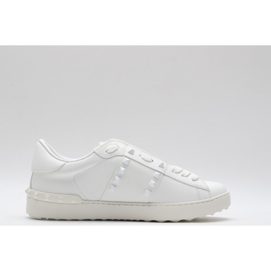 VALENTINO GARAVANI Rockstud Untitled Leather Sneakers