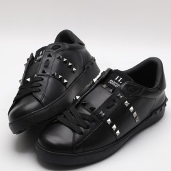 VALENTINO GARAVANI Rockstud Untitled Leather Sneakers