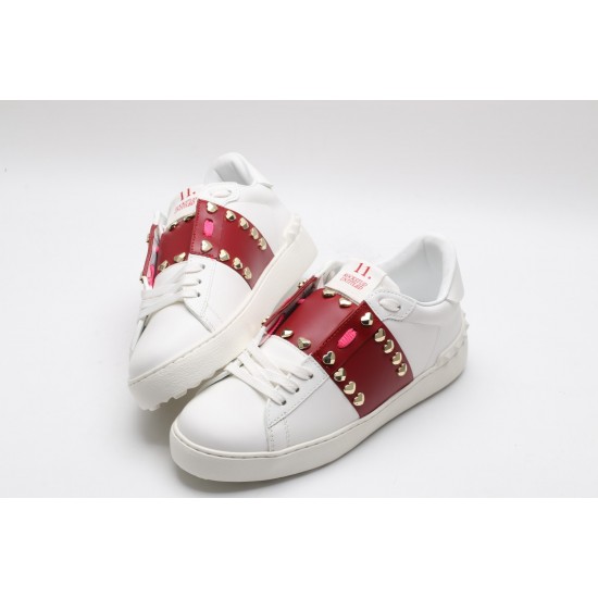 VALENTINO GARAVANI Rockstud Untitled Leather Sneakers