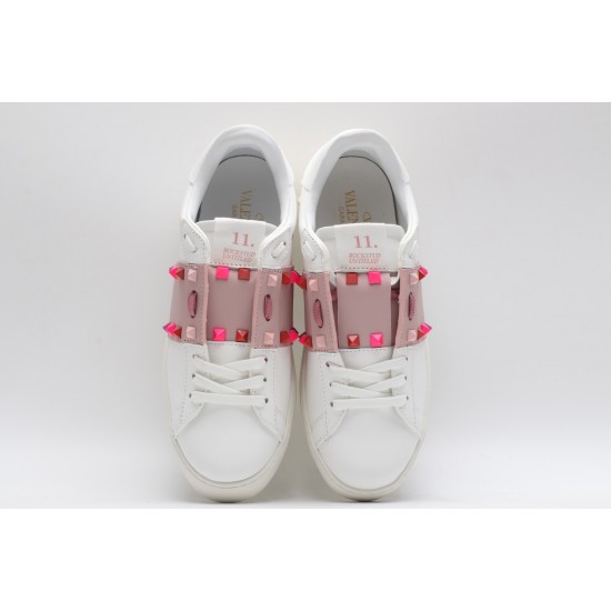 VALENTINO GARAVANI Rockstud Untitled Leather Sneakers