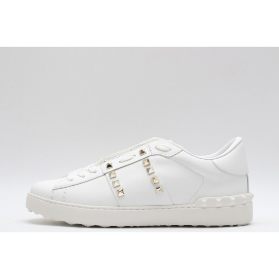 VALENTINO GARAVANI Rockstud Untitled Leather Sneakers