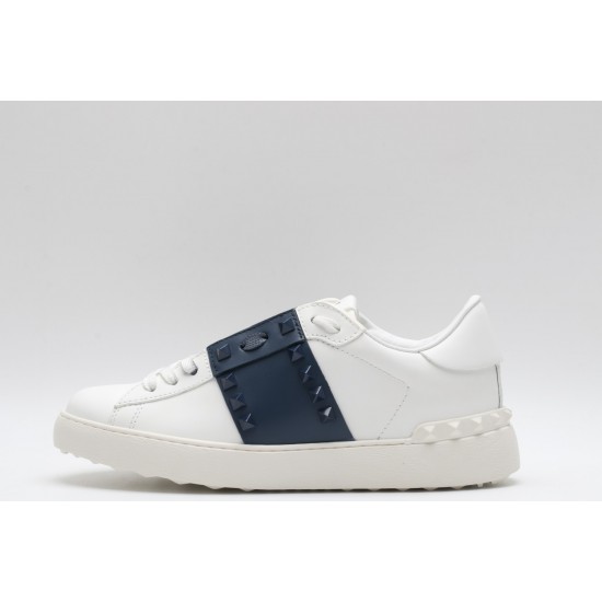 VALENTINO GARAVANI Rockstud Untitled Leather Sneakers