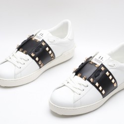 VALENTINO GARAVANI Rockstud Untitled Leather Sneakers