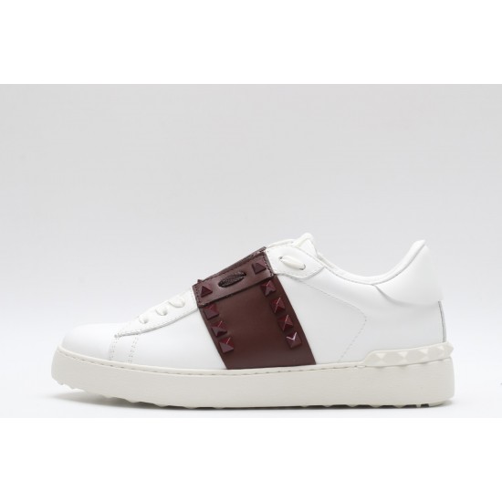 VALENTINO GARAVANI Rockstud Untitled Leather Sneakers