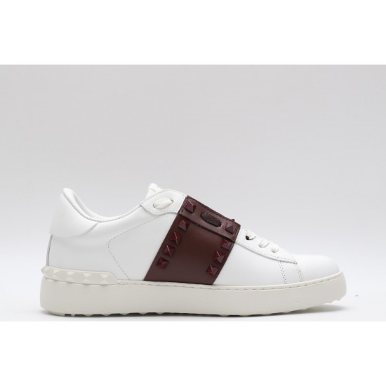 VALENTINO GARAVANI Rockstud Untitled Leather Sneakers