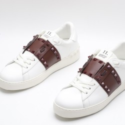 VALENTINO GARAVANI Rockstud Untitled Leather Sneakers