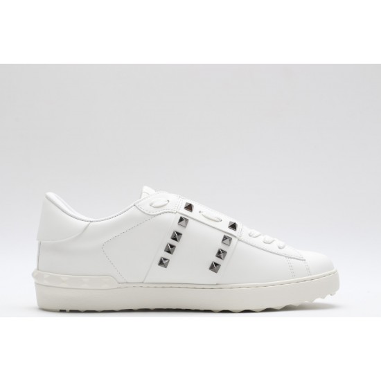 VALENTINO GARAVANI Rockstud Untitled Leather Sneakers